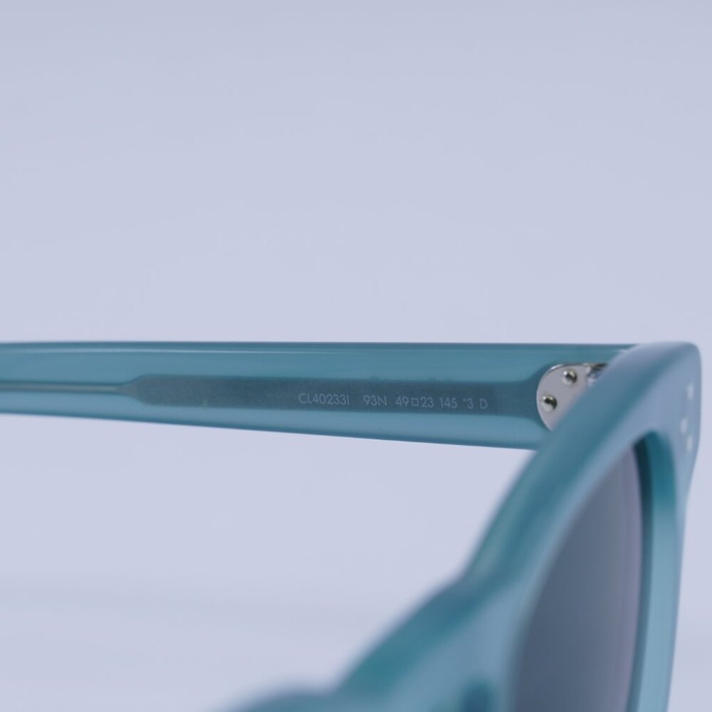 🕶️ New Celine CL40233I 93N Sunglasses - Lime Transparent Frame, Green Lenses - Picture 5 of 9